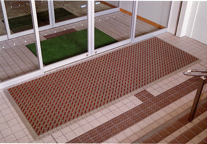 �_�C���}�b�g�̋K�i�F
